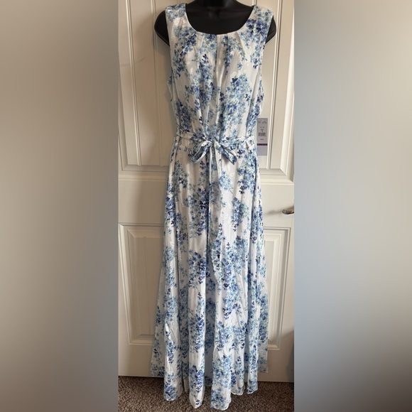 R&K Dresses & Skirts - NWT Floral Blue & White Maxi Dress with Tie Waist
